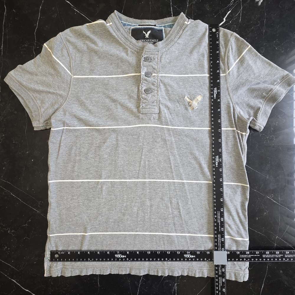 American Eagle Outfitters Gray and White Striped Tee